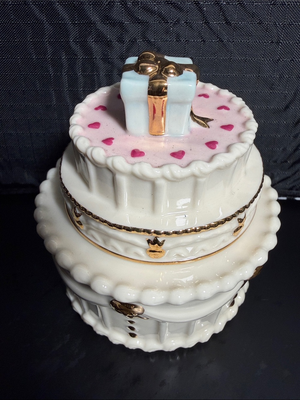 Lenox Bone China Birthday Cake Trinket Box Treasures Birthday Collection 3” Tall